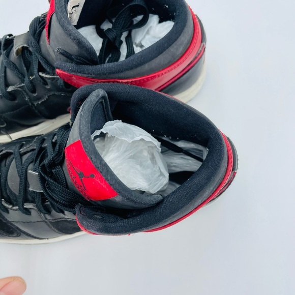 Nike Jordan 1 Retro Mid Gym Red Sneakers - Picture 8 of 12